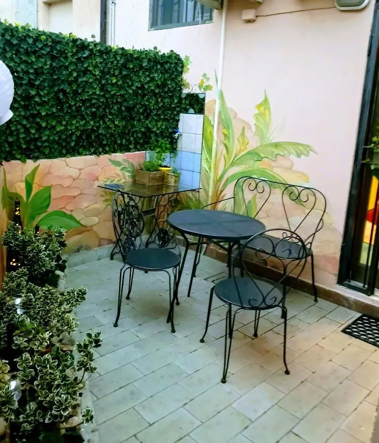 Apartment 2Bcentral Desenzano del Garda Italy